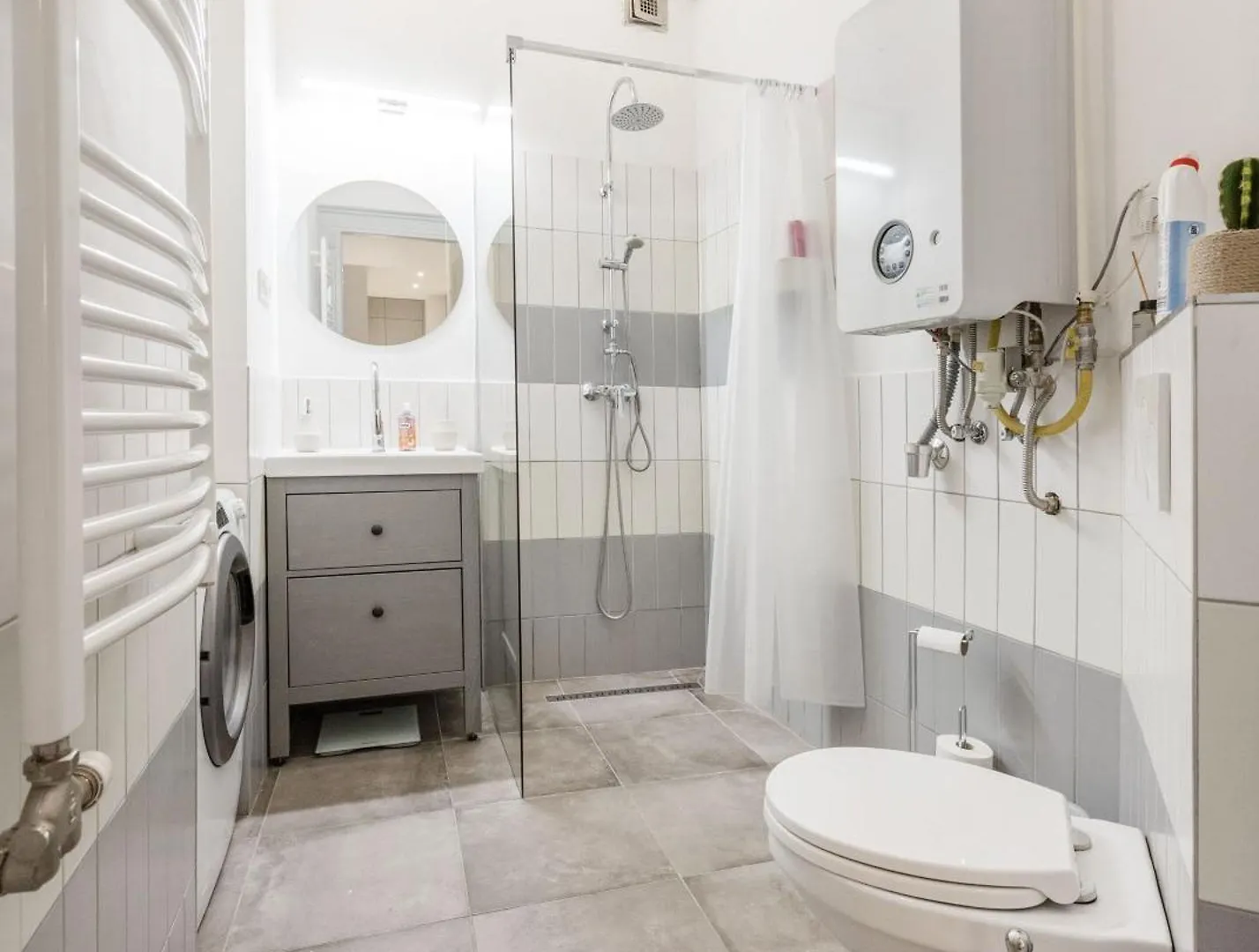 Elegant Two-Bedroom Apartment In The Centre Budapest Hungary