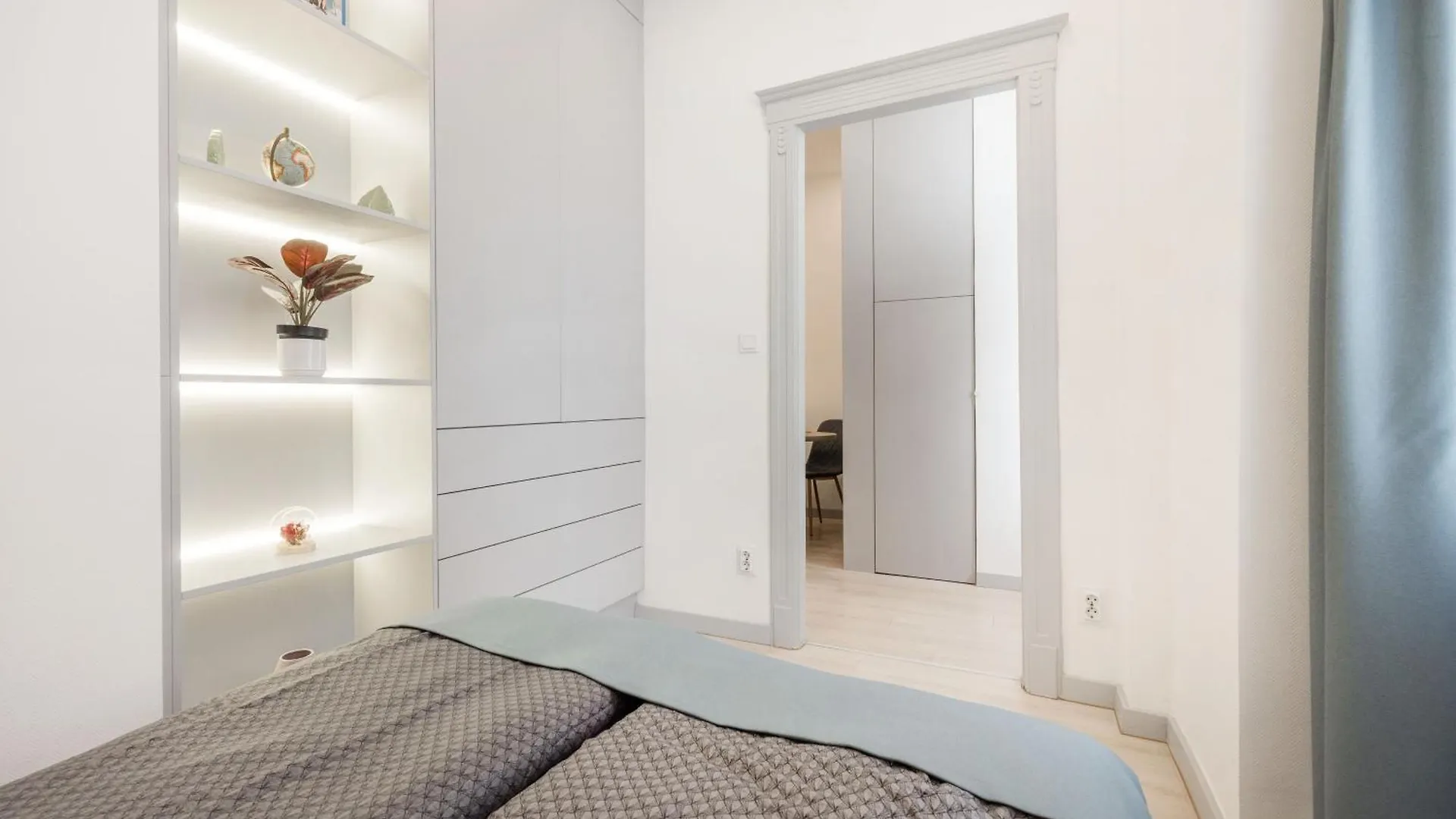 Elegant Two-Bedroom Apartment In The Centre Budapest