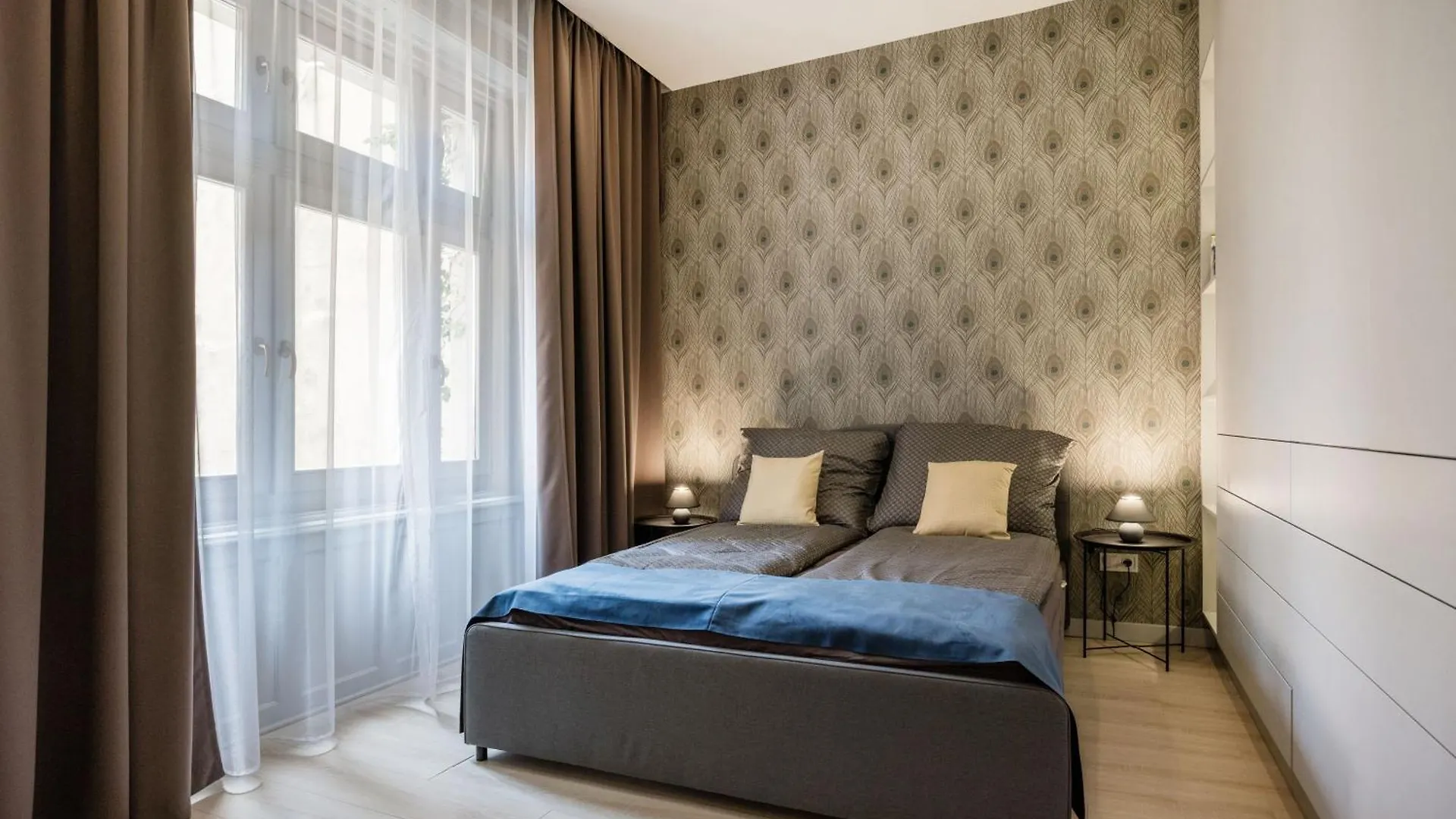 Elegant Two-Bedroom Apartment In The Centre Budapest
